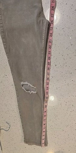 We The Free Gray Jeans Distressed Free People Size 30 EUC Free People - Picture 10 of 10