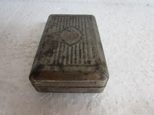 Vintage old Handcrafted Engraved nickel Iron Betel Nut Box Collectible - Picture 6 of 8