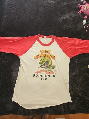 FOREIGNER / UFO TOUR SHIRT! Size XL 1980s vintage concert t-shirt, vintage, size XL, single stitch, B+ condition