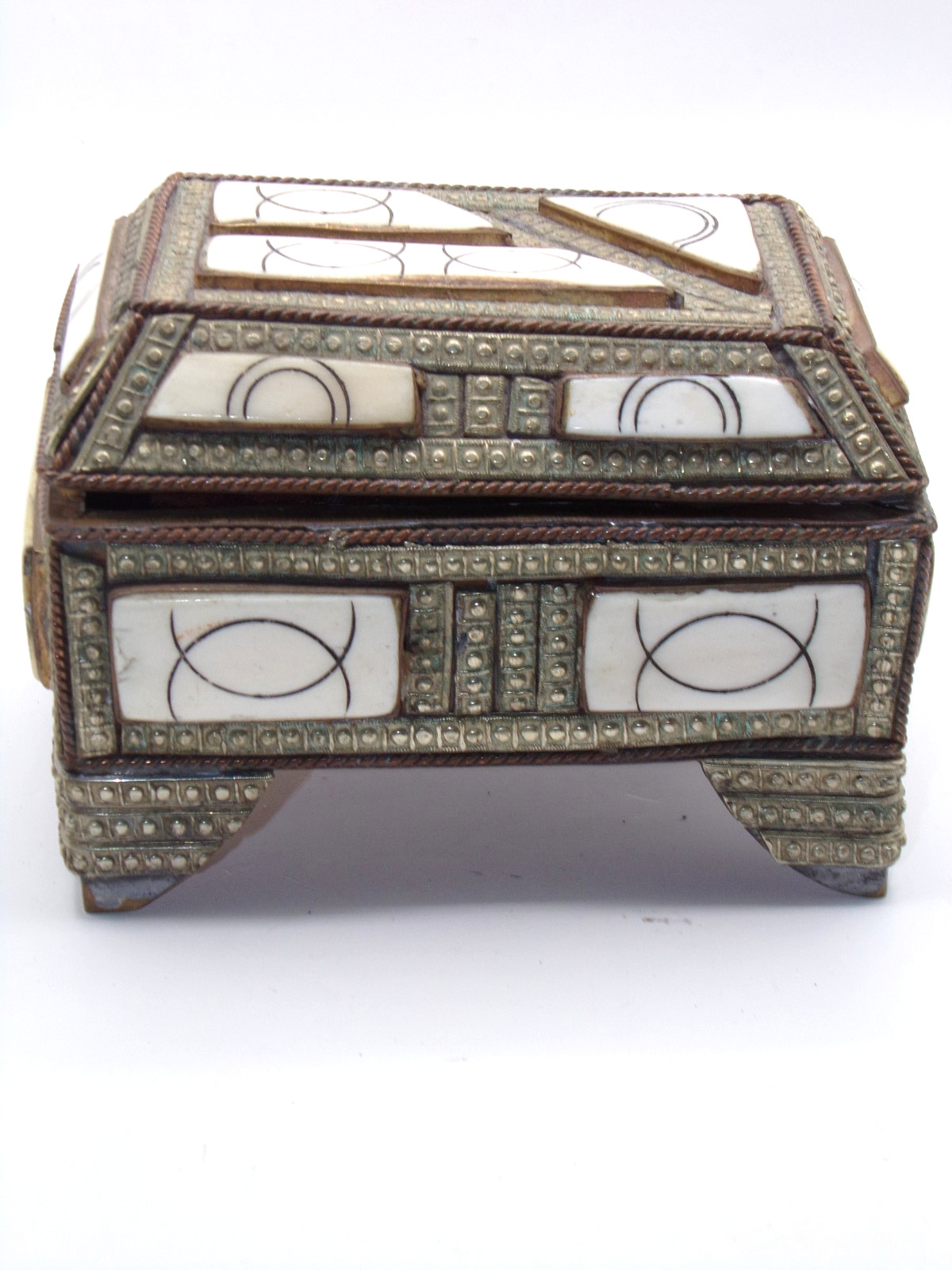 Vintage Moroccan Camel Bone & Brass Inlaid Trinket Jewelry Box