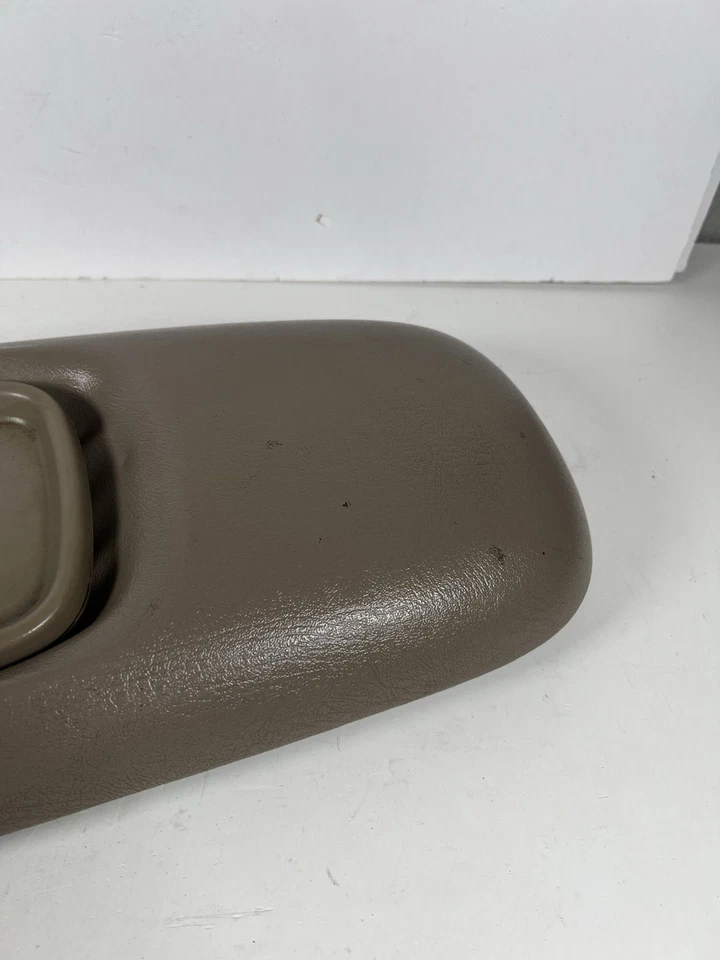 Chevrolet C1500 Suburban 1995-1999 beige consola central tapa reposabrazos OEM Foto 4 de 4