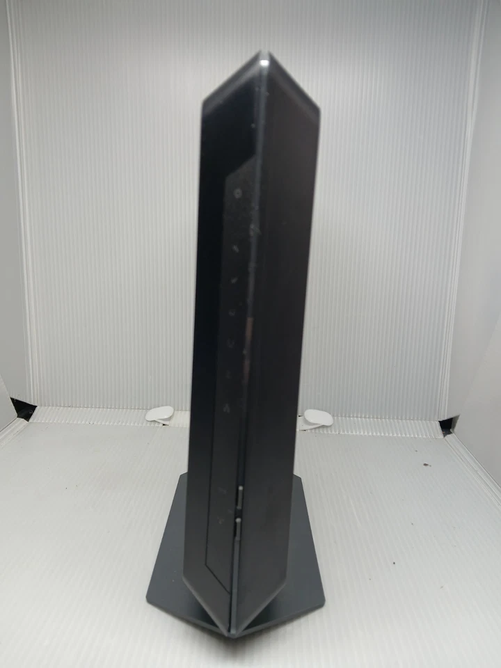 Netgear Nighthawk "AC1900" Cable Modem Router (C7000v2) Powers On - Image 4 of 4