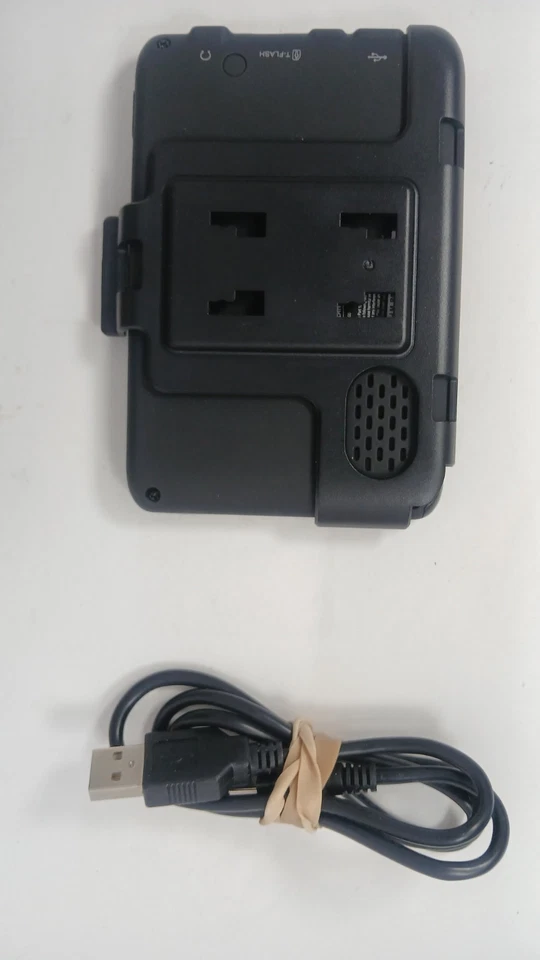 Magellan RoadMate GPS 2632T-LM Navigator bundle. cord and original box included  - Image 3 of 4