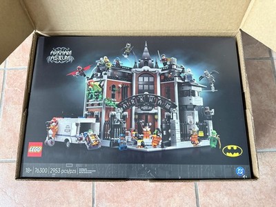 LEGO DC 76300 Batman Arkham Asylum - In Original Carbon Box - IN HAND SHIPS FAST