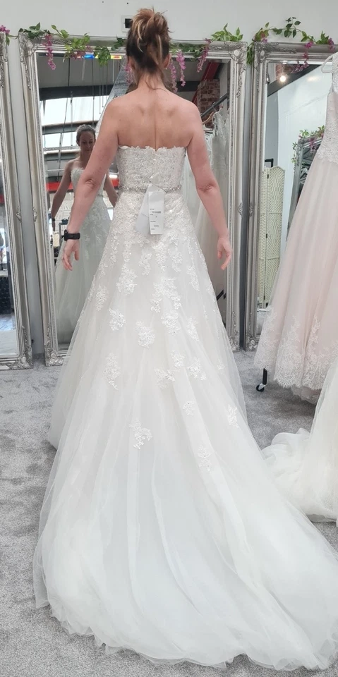 Sophia Tolli Size 8 Wedding Dress - Image 2 of 3