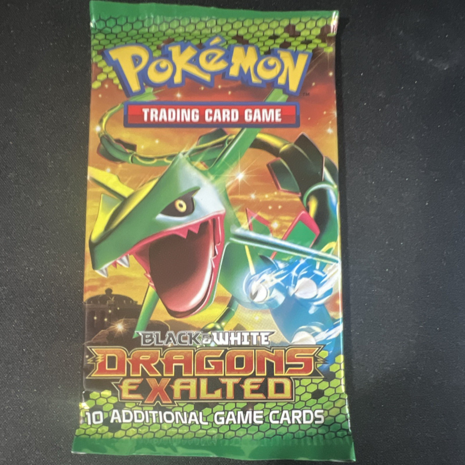 Nintendo Pokémon TCG Dragons Exalted Booster Pack 10 Cards Rayquaza Pack Art