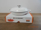 LE CREUSET ROUND CASSEROLE DUTCH OVEN 26 CM SHINY WHITE ENAMELED CAST IRON NEW