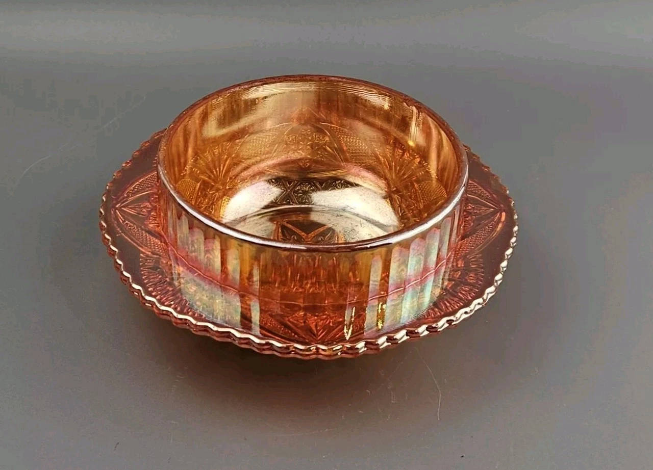 Brockwitz Carnival Glass Butter Dish "Curved Star" Pattern Marigold (No Lid) Vtg
Opens in a new wind