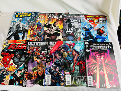 Comic Bundle X10 Various Infinite Crisis, Punisher, Blackest Night, Etc