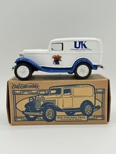 Ertl 1932 Ford Panel Truck University of Kentucky Stock F598 Die-Cast Bank