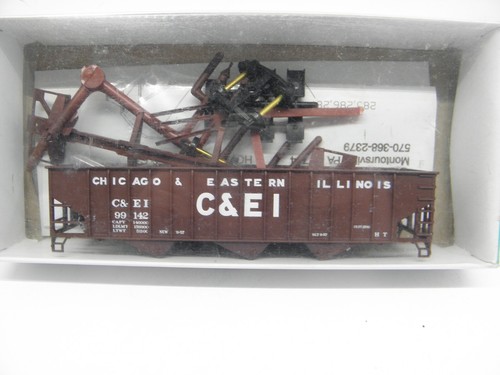 BOWSER 70 TONELADAS 14 PANEL TRIPLE TOLVA CHICAGO & EASTERN ILLINOIS #99142-HO - KIT | Zustand: New