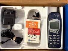 Nokia 5165 AT T Free 2 Go Wireless, With Box,Ear Buds Phone Turns On /Charges