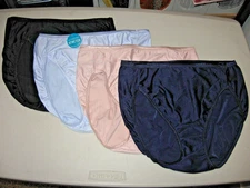 4  Vanity Fair Panites Size 6 New Without Tags