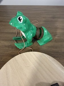 Vintage Original Slinky Frog