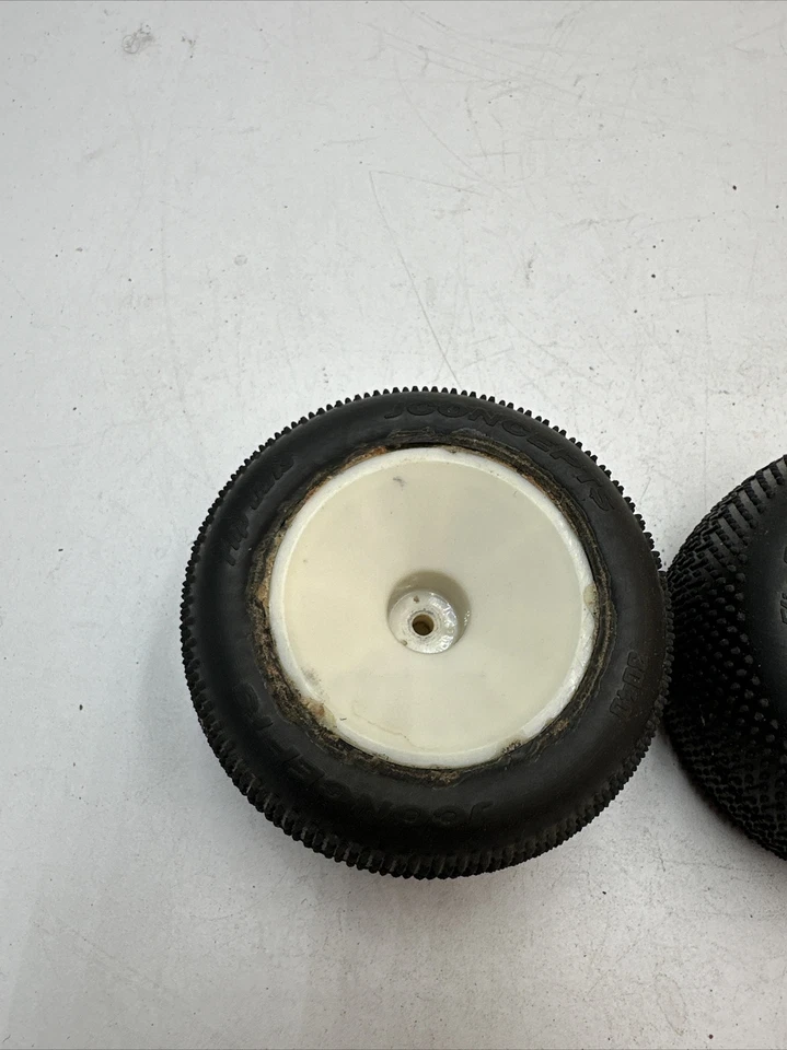 JConcepts 3040 Vintage Flip Outs Pin Deep Dish Rear Tires (2) Losi - Image 2 of 4