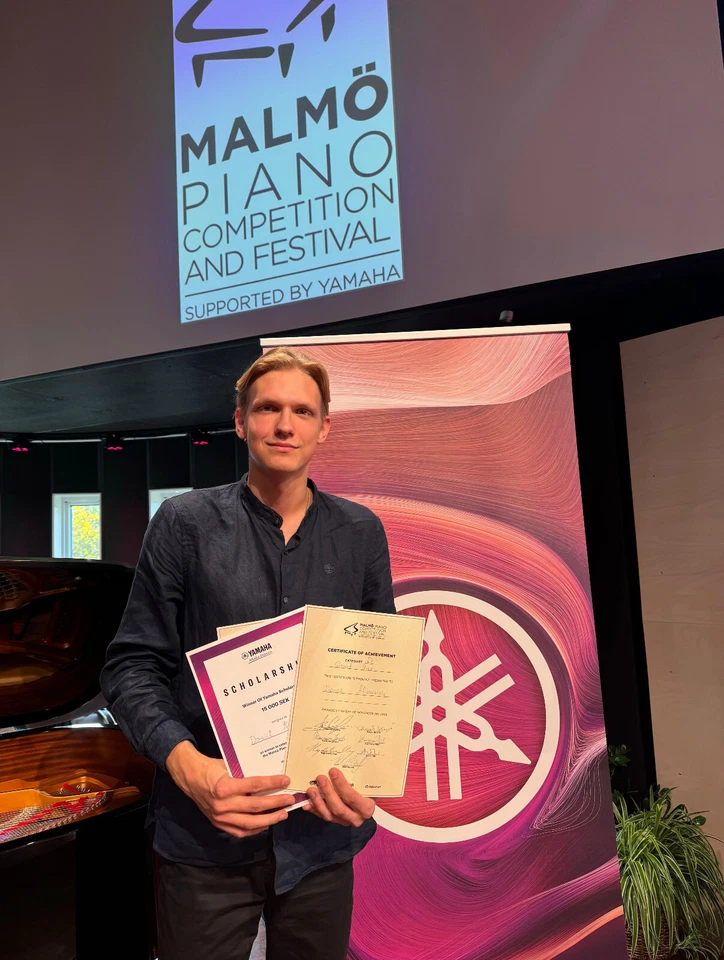 Verspielte Wolljacke mit Rüschen Nolita Spa 44(IT) EU 36 Futter bunt rosa muster - Bild 3 von 4