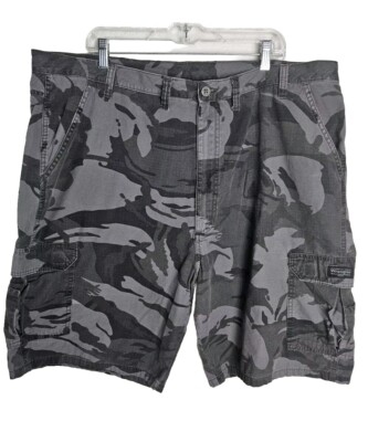 Wrangler Camoflage Cargo Shorts Men's Size 2X Or Size 46 Dark