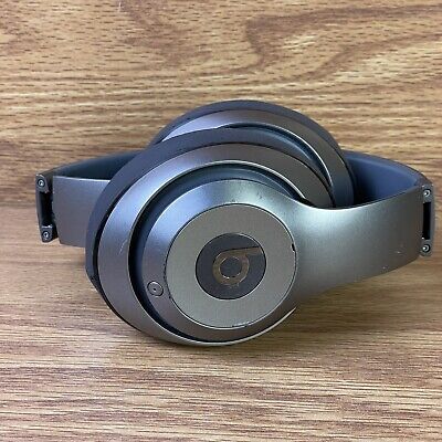 Beats Studio Wireless Over Ear Headphones - Gray Beats Studio Wireless Over Ear Headphones - Gray