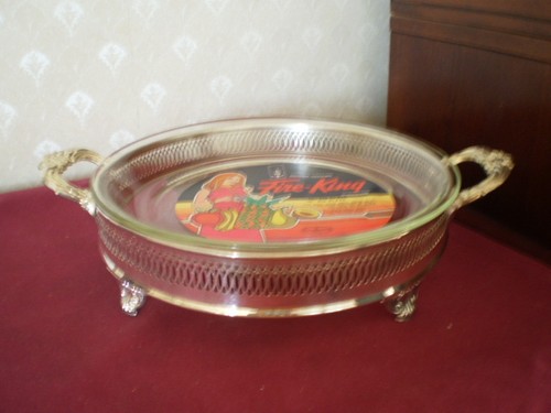 SILVERPLATED FOOTED PIE / QUICHE SERVER WITH 10" FIRE-KING INSERT - 156 - Picture 2 of 7
