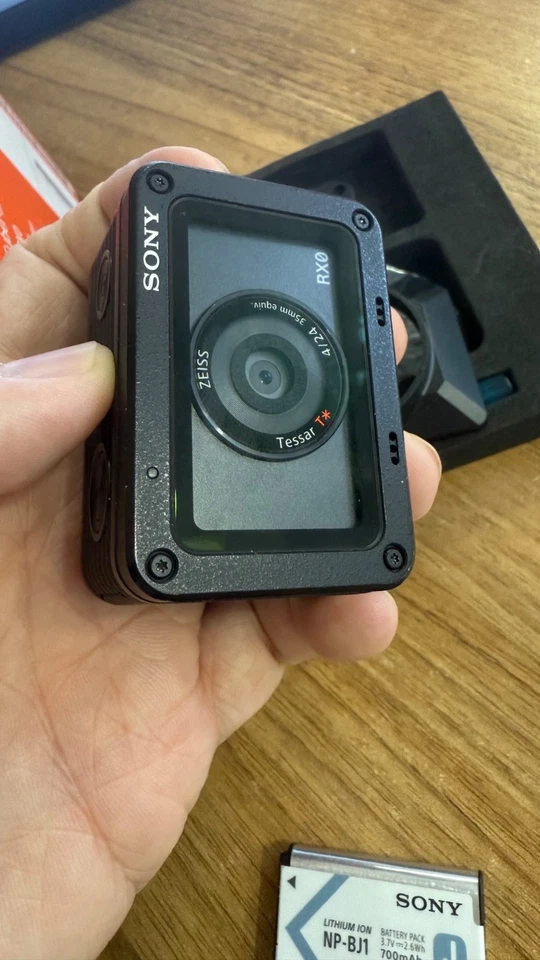 Sony RX0 1-inch Sensor Ultra-Compact Waterproof Camera Bundle Pack With Box #27 - Image 2 of 4