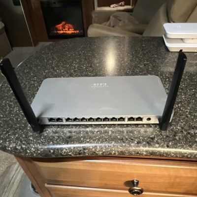 Cisco Meraki MX68CW Enterprise Router, Wired & Wireless, 10 LAN, 2 WAN, 1Gbps