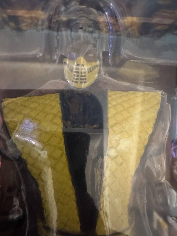 Storm Collectibles 1/12 Mortal Kombat MK2 Scorpion - Versión limpia Foto 2 de 4