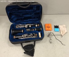 Student Grade Clarinet With Carrying Case
