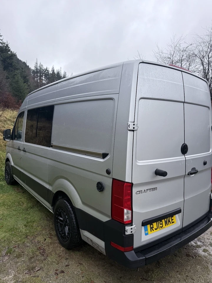 VW CRAFTER offgrid Campervan  - Image 3 of 4