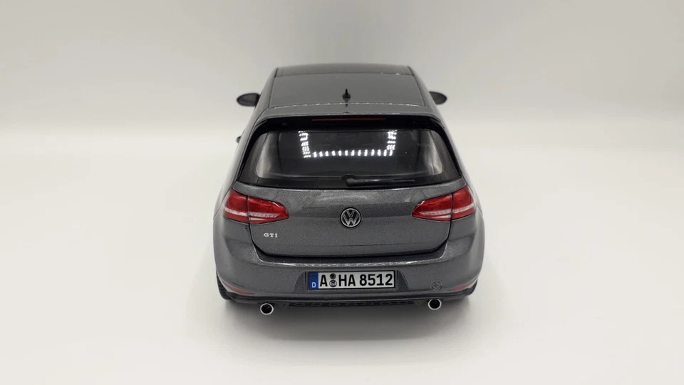 Vw Golf VII GTI 1/18 Norev Rare! - Immagine 3 di 4