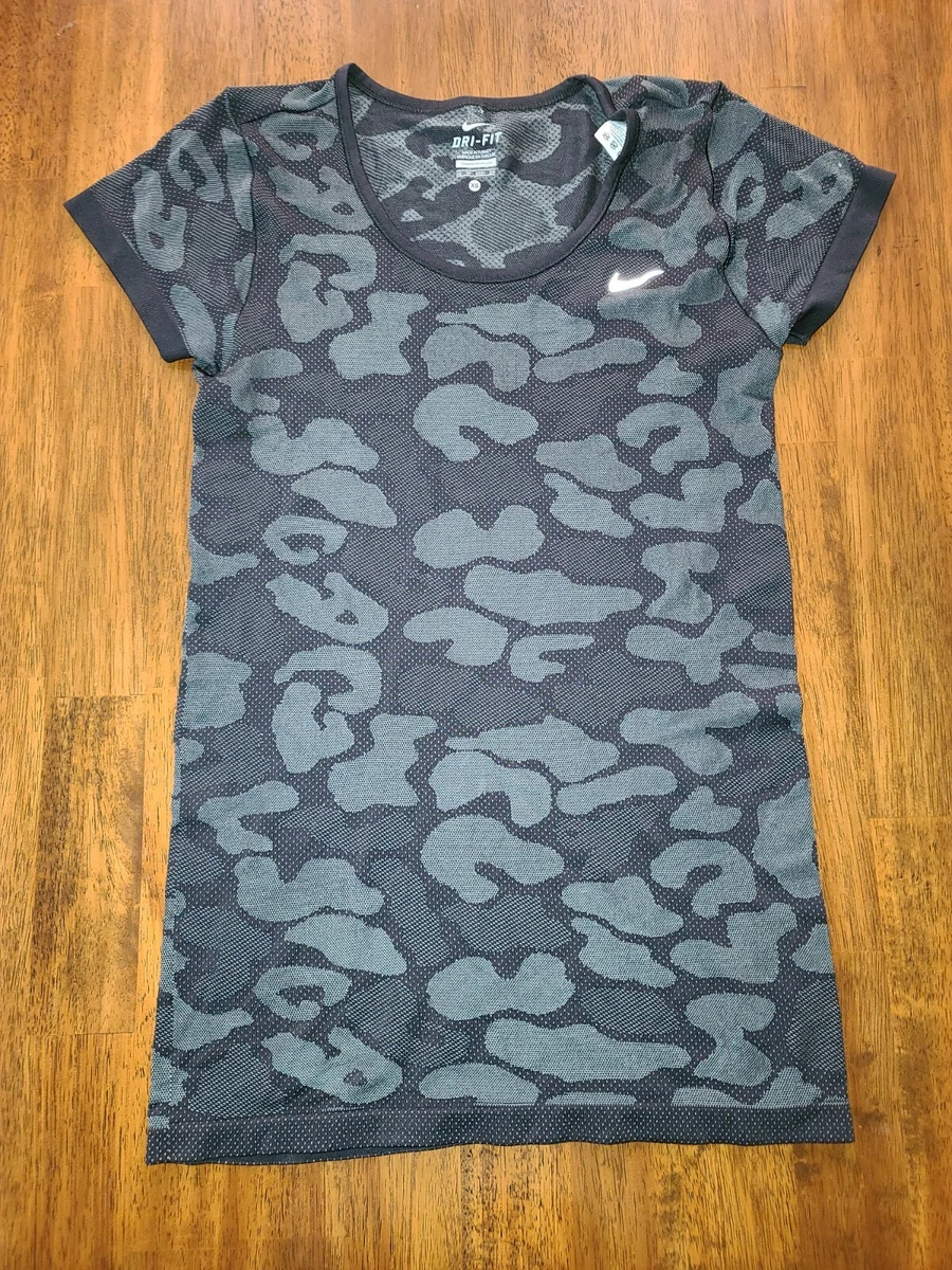 Nike camo shirt clearance womens
