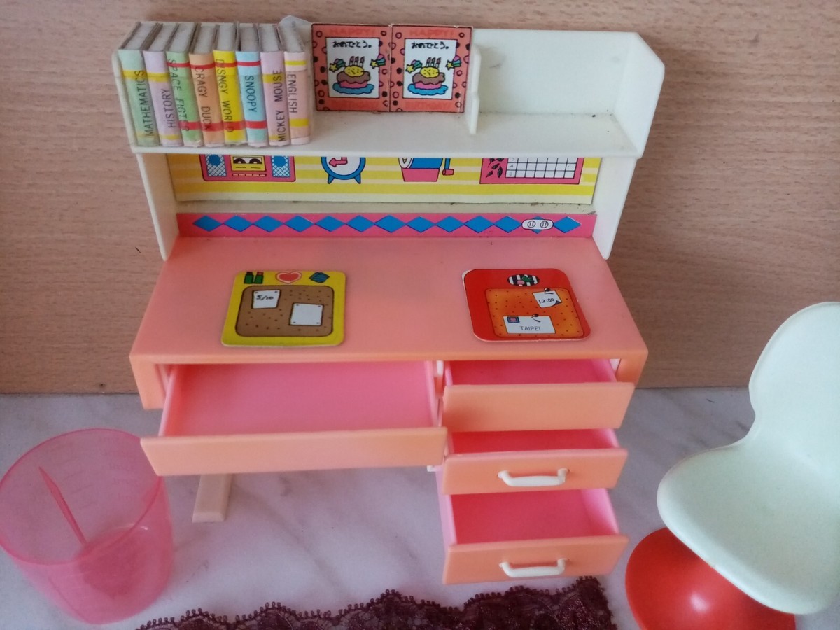 Lot de 2 meubles éducatifs pour maison de poupée, bureau, chaise, sac à dos, miniatures réalistes, échelle 1:12, maisons de poupée en plastique, bureau et chaise