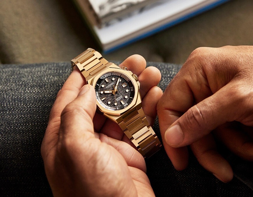 Citizen Series 8 890 NB6069-53H Octagonal Rose Gold Band Automatic