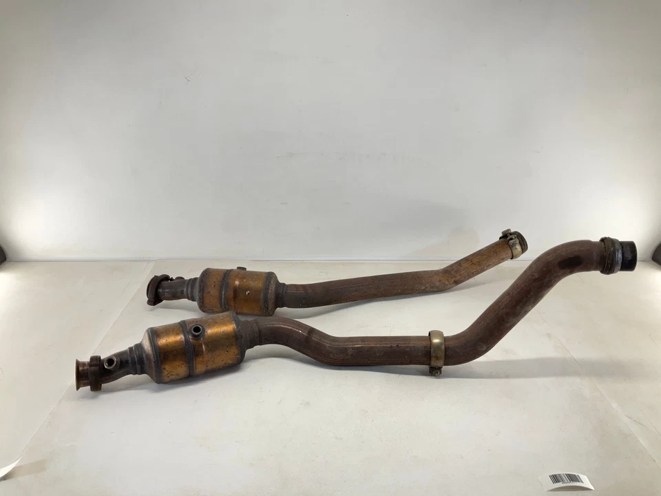 15-16 MERCEDES-BENZ GL-Class GL550 Rear Left & Right Exhaust Pipe Line - Image 4 of 4