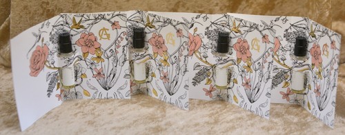 L'ILE AU THE GOUTAL EAU DE TOILETTE 4 x SAMPLES 0.05 FL. OZ. 1.5 ML SPRAY - Picture 2 of 9