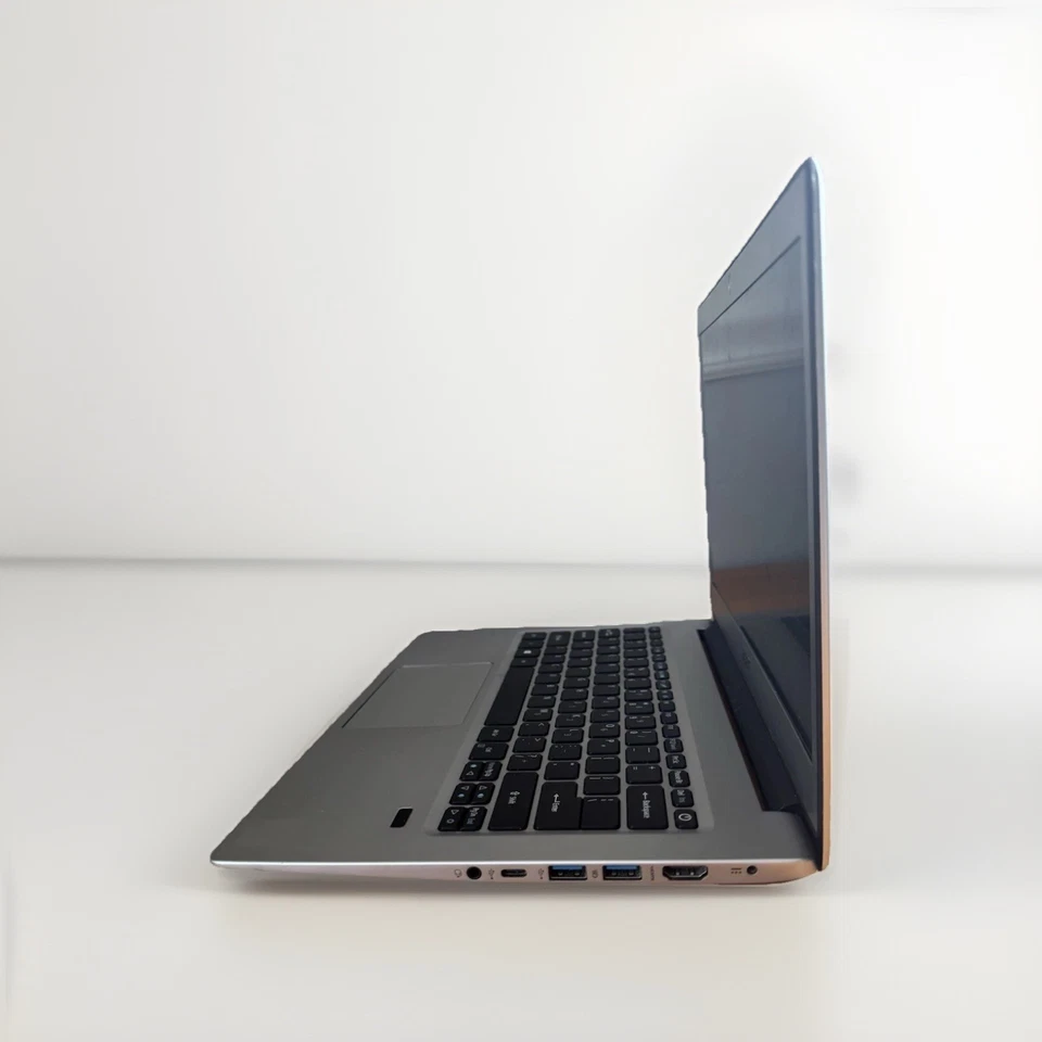 Portátil Acer 13,3” Swift SF 113-31, CPU Intel, 4 GB 64 GB SSD, Win 11 Foto 3 de 4