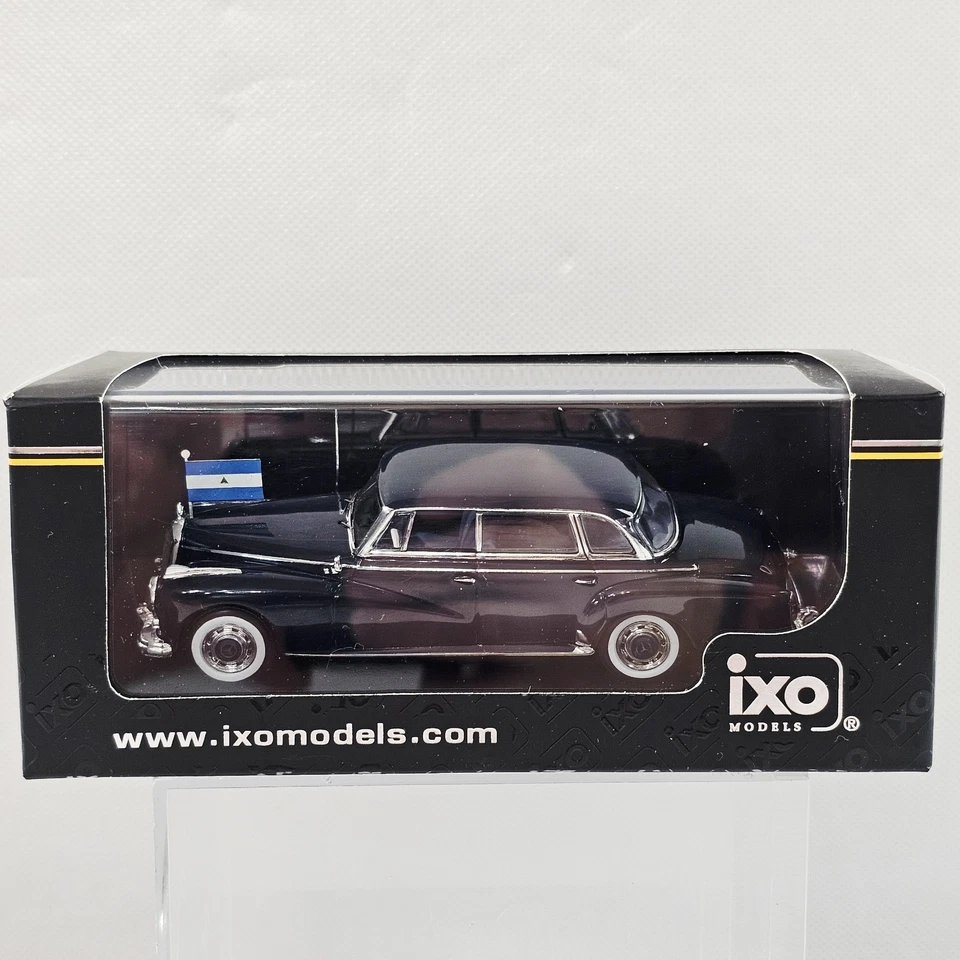 Ixo 型号 梅赛德斯 300D 豪华轿车 1957 年压铸汽车 1/43 比例全新美国卖家  — 第 2/4 张图片