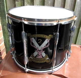 PREMIER ‘ROYAL SCOT’ SIDE PIPE DRUM 51st HIGHLAND VOLUNTEERS 2nd Bn – 1973