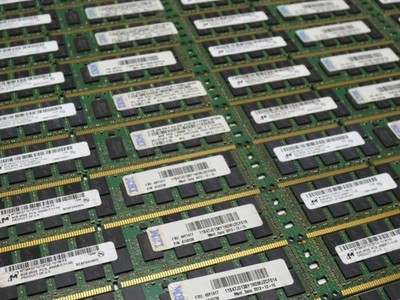 Lot of 46 Micron 8GB 4RX8 PC3L-8500R RDIMM Server Memory, MT36KSF1G72PDZ-1G1M1