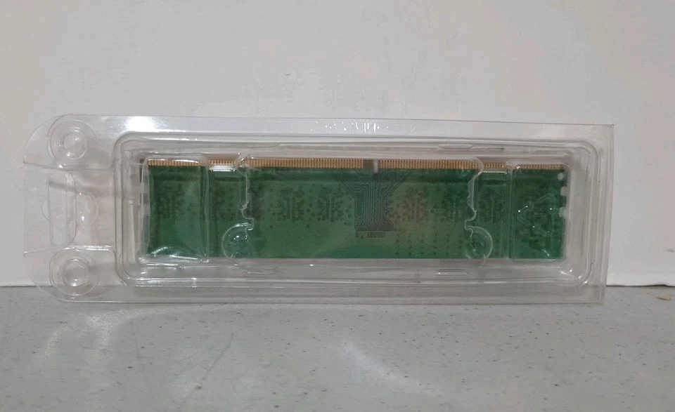 Crucial 4GB DDR4 2133Mhz CT4G4DFS8213 DIMM RAM Module PC Computer  - Image 3 of 4