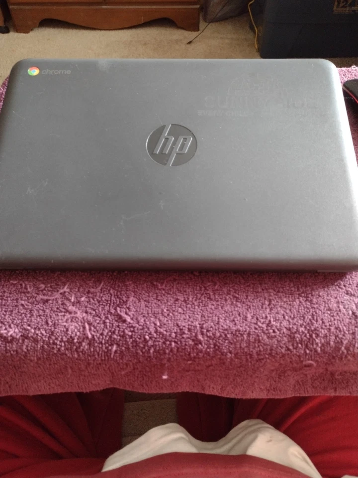 HP Chromebook 11 G6 EE 11.6" 16GB N3350 ChromeOs gris oscuro funciona bien limpio Foto 3 de 4