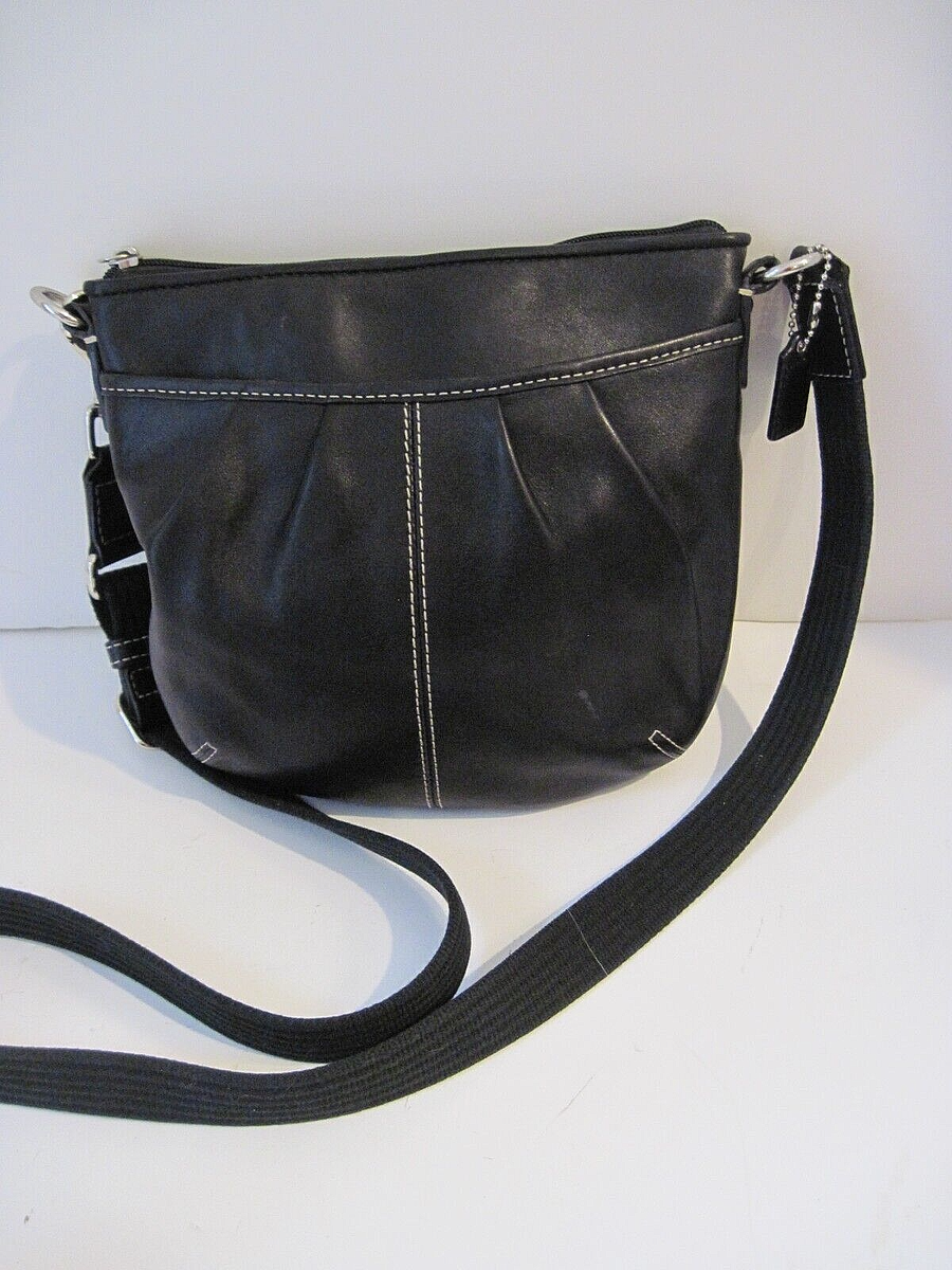 Coach Soho Crossbody Bag Swing pack Black Leather Pleated Handbag