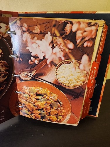 Better Homes & Gardens New Cookbook Hardback 5 Ring Binder 1st Printing - Foto 3 di 3