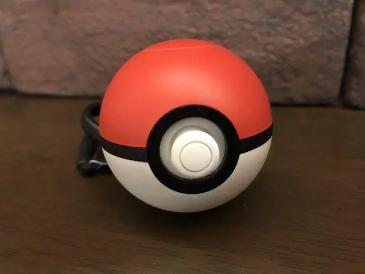 Nintendo Pokemon Go Plus 3D model - Download Electronics on