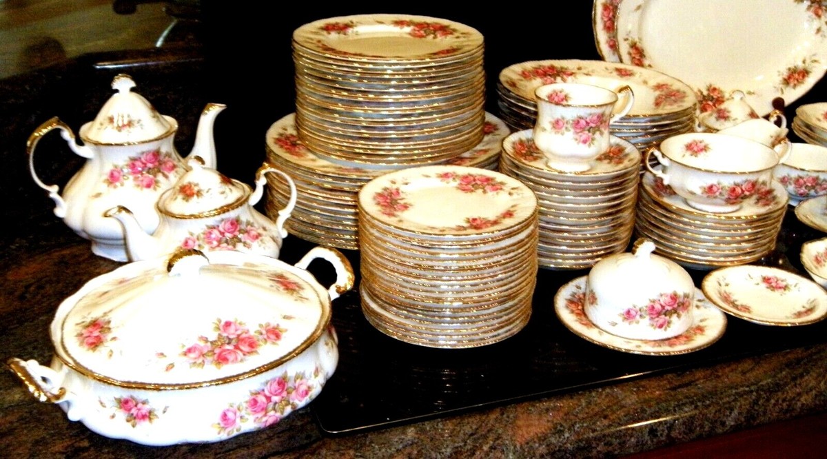 Vintage PARAGON Elizabeth Rose Fine Bone China. Made in England | eBay