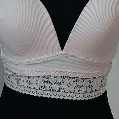 Jessica Women’s Simpson Pink Lacey Floral Bralette BlushSize 36C Feminine - Picture 3 of 7