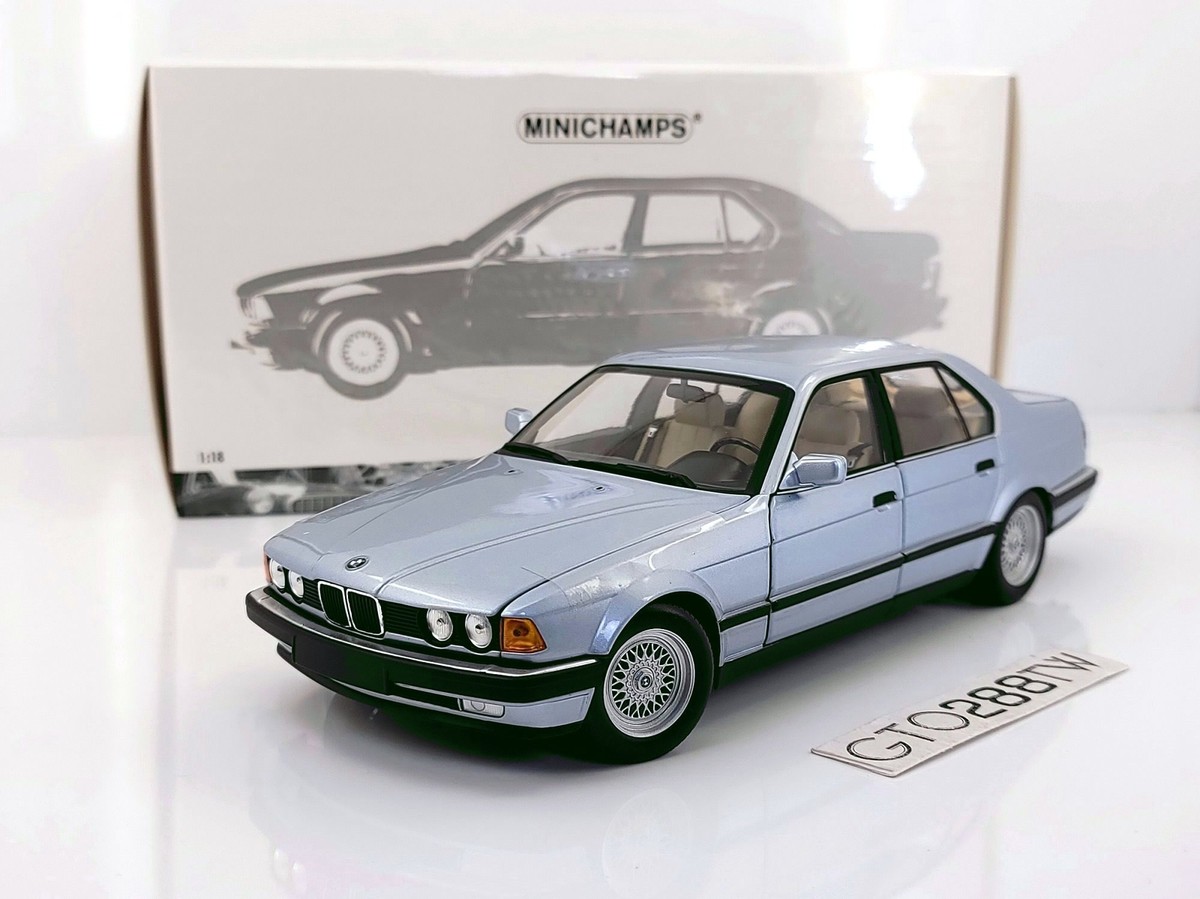 希少 1/18 BMW 730i ミニチャンプス(MINICHAMPS) E32 Minichamps 1:18 scale BMW 730i Sedan(E32) 1986(Light Blue