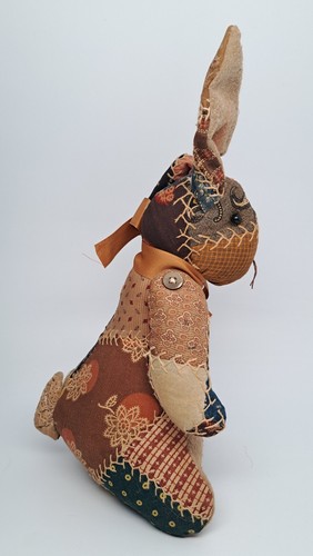 Primitive Folk Art Bunny Rabbit Doll Easter Vintage Quilt Handmade Artist Signed - Picture 4 of 15