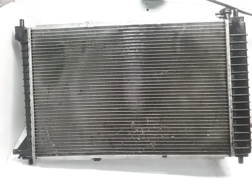 1999 2000 2001 2002 2003 2004 Ford Mustang conjunto de radiador 3.8L automático - Imagem 3 de 4