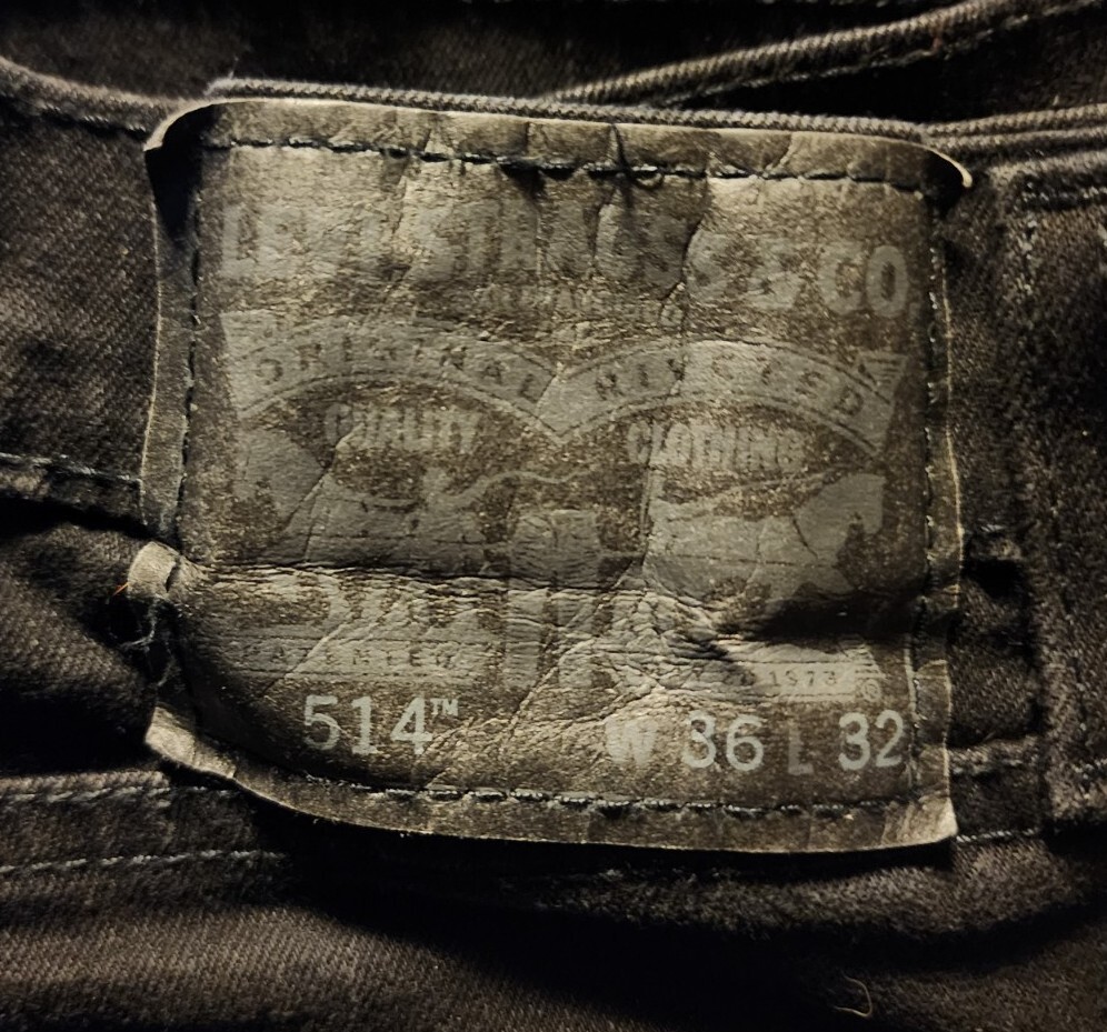 VINTAGE LEVI STRAUSS 514 JEANS~36x32~DARK BLACK STRAIGHT~PRE VINTAGE LEVI STRAUSS 514 JEANS~36x32~DARK BLACK STRAIGHT~PRE