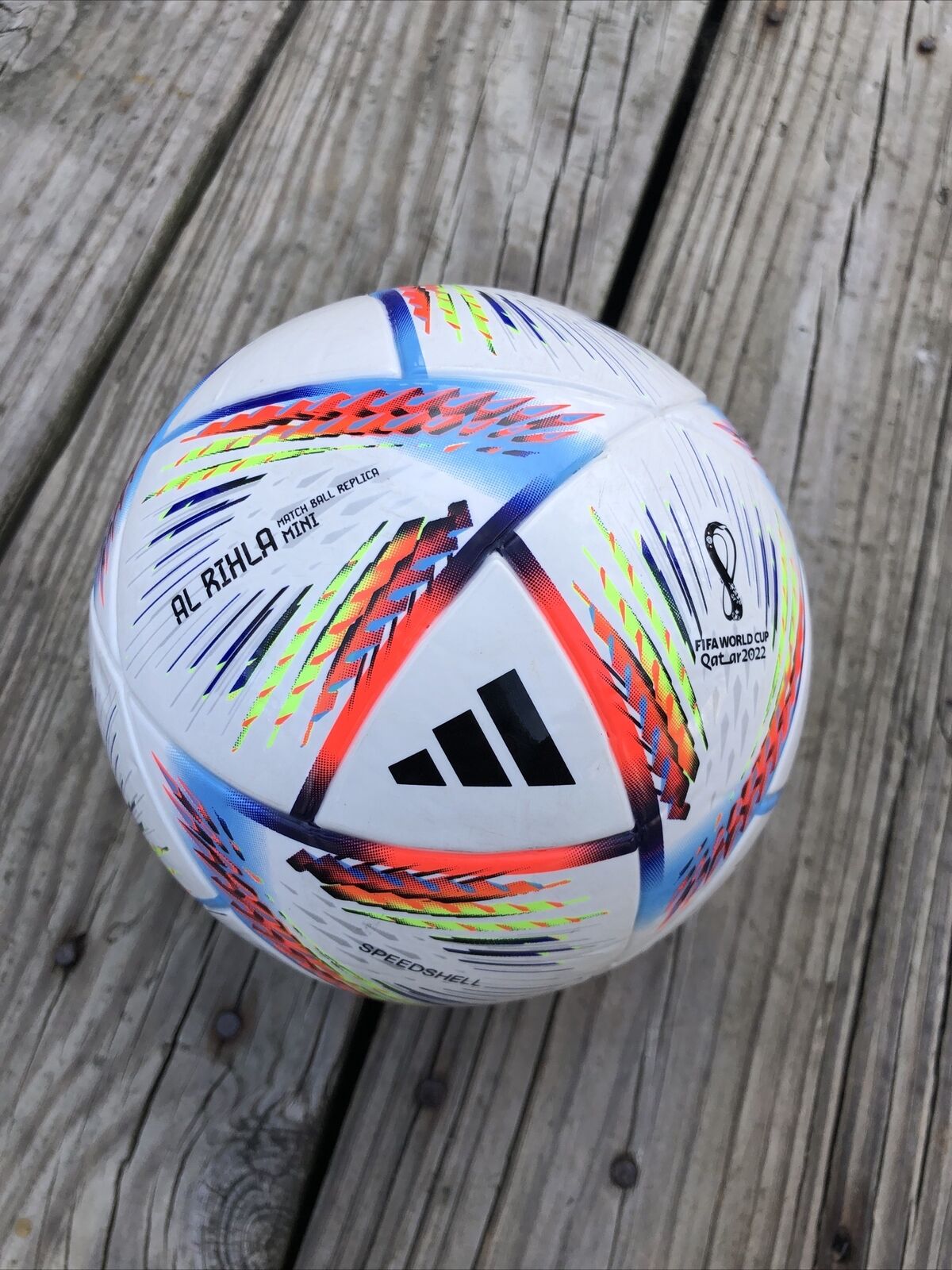  adidas unisex-adult FIFA World Cup Qatar 2022 Al Rihla Mini  Soccer Ball, White/Pantone, 1 : Sports & Outdoors